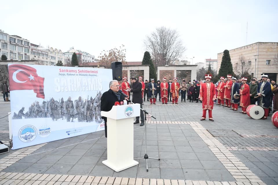 Başkan Büyükkılıç, Vali Çiçek ile birlikte Sarıkamış Şehitlerini Anma Programı’na katıldı