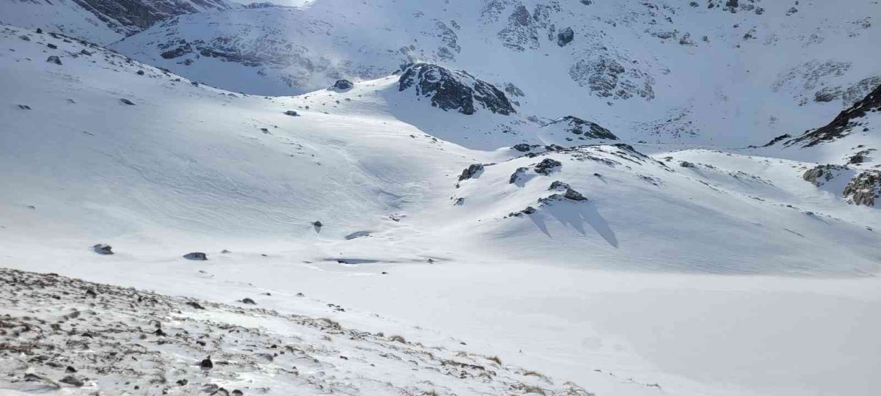Uludağ’da göller buz tuttu ama kar yok