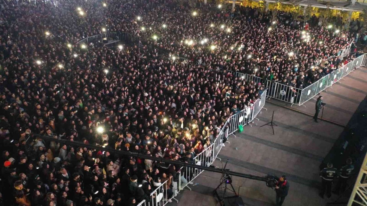 Kolpa ve Eypio on binlerce Aydınlıya unutulmaz bir akşam yaşattı