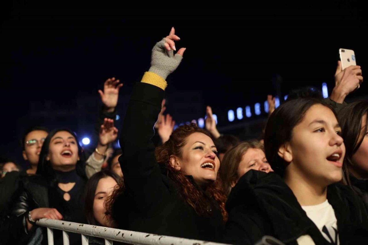 Kolpa ve Eypio on binlerce Aydınlıya unutulmaz bir akşam yaşattı