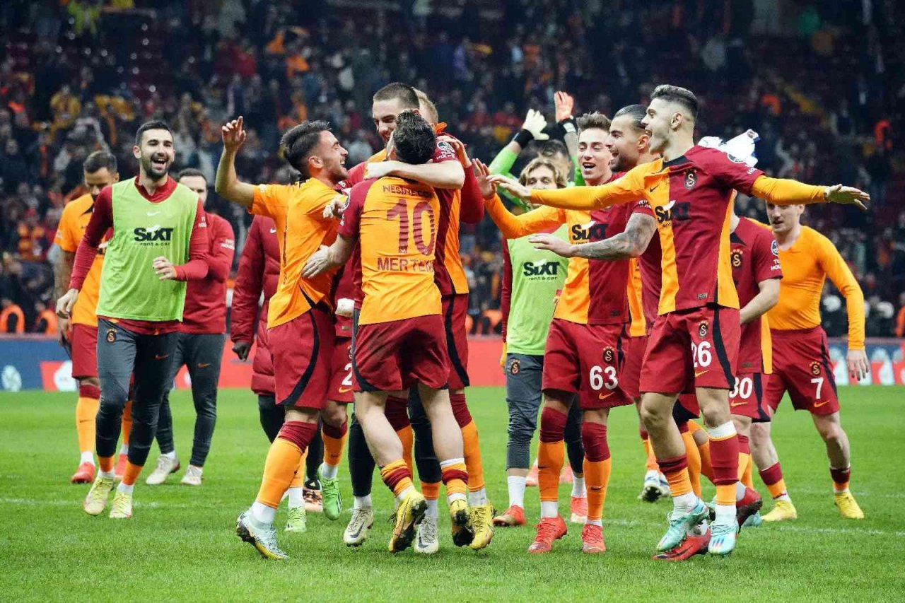 Galatasaray’da hedef galibiyet serisini devam ettirmek