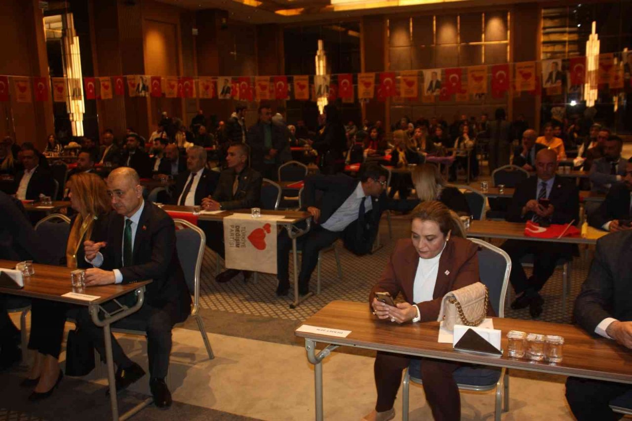 TDP Genel Başkanı Sarıgül, “Türk ve Kürt kardeştir, ABD kalleştir”