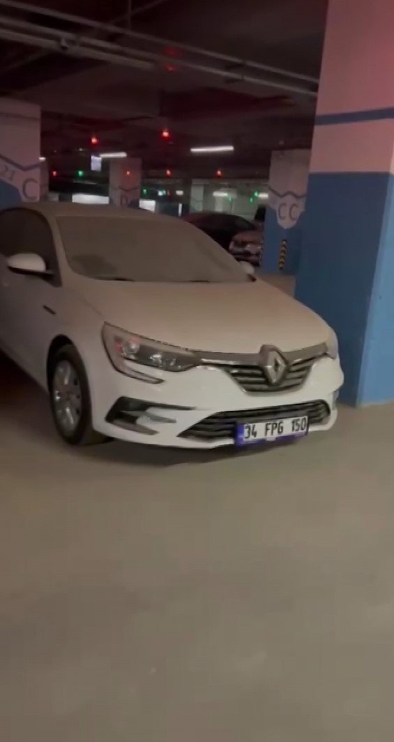 Çamlıca Camii otoparkına araç stokladılar