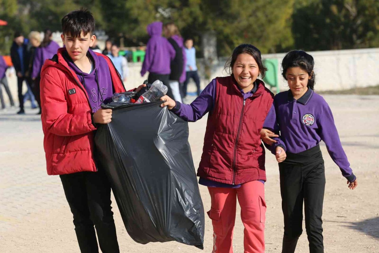 Çocuklardan geri dönüşüme destek