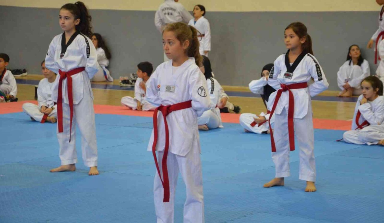 Karaman’da tekvando kuşak sınavı yapıldı