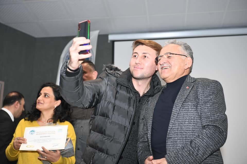 Başkan Büyükkılıç 7. Evlilik Akademisi Sertifika Töreni’ne katıldı