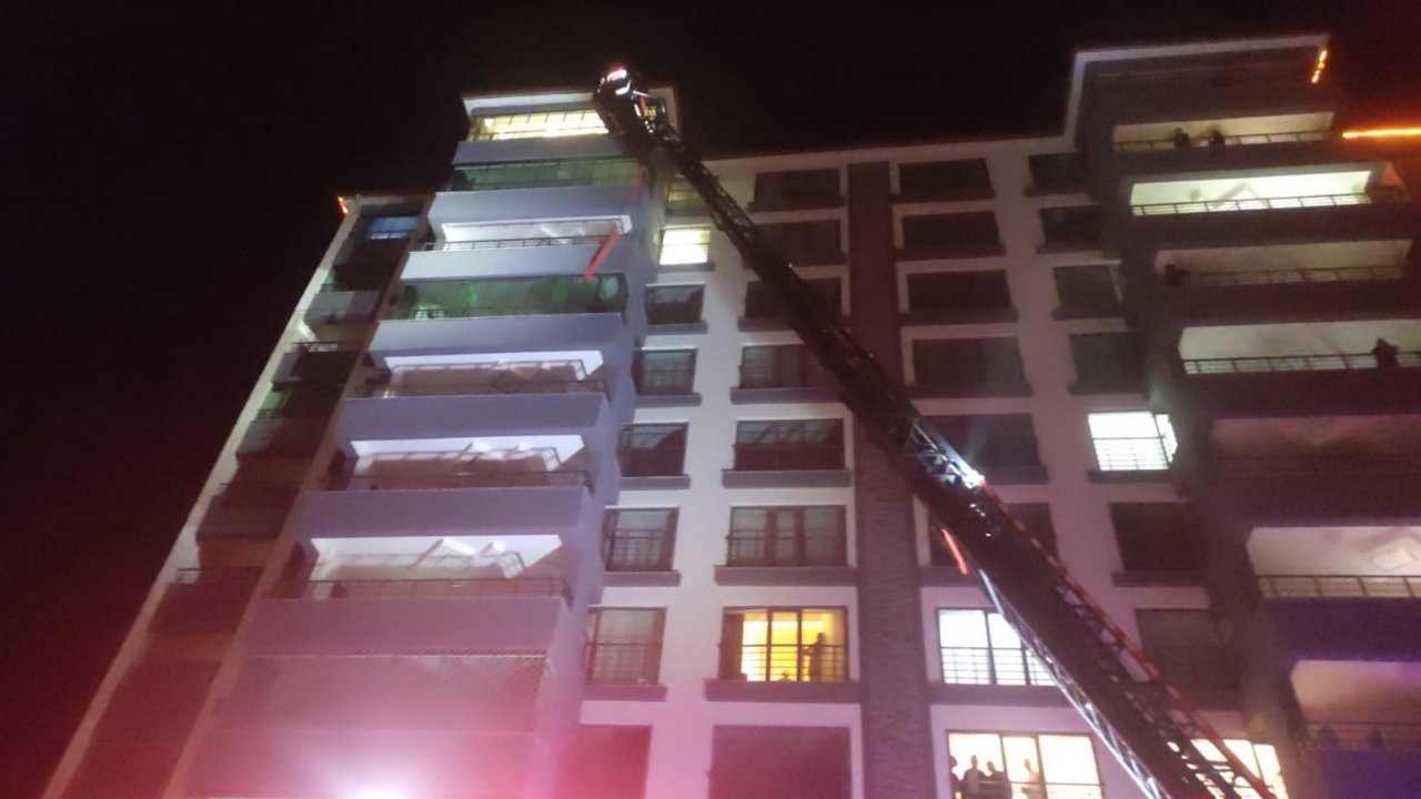 Malatya’da korkutan çatı yangını