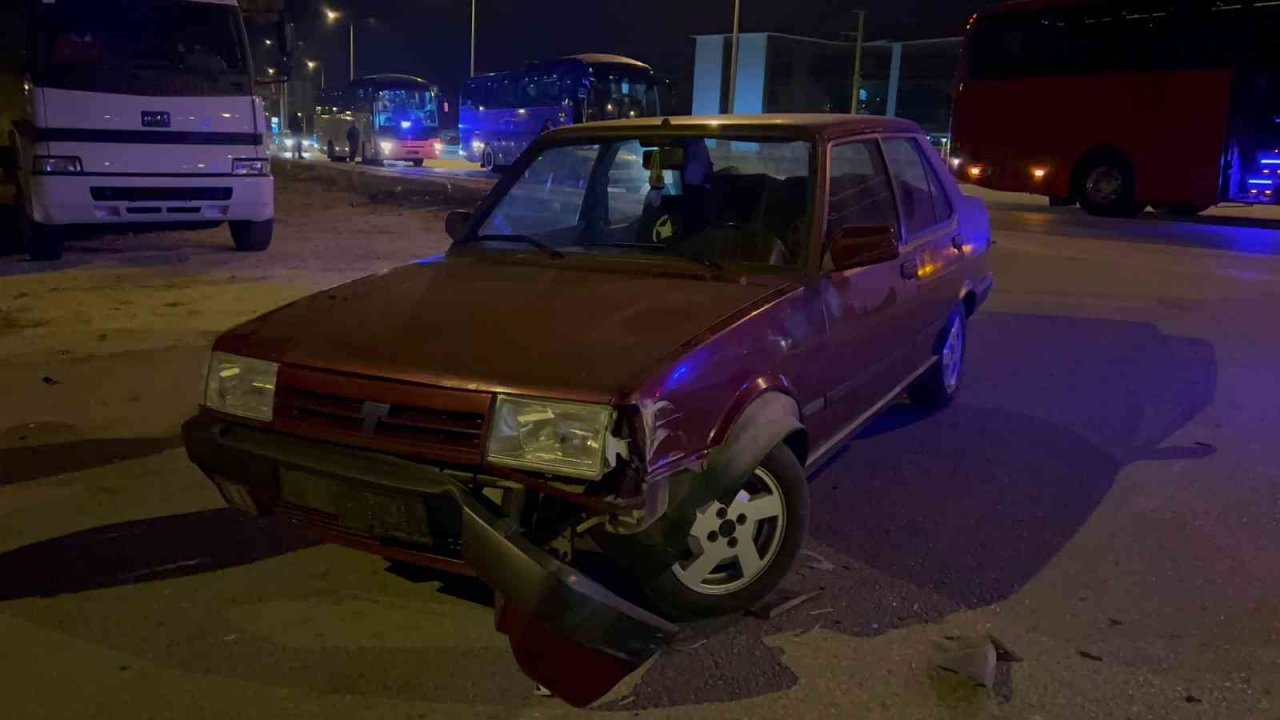 ’Dur’ İhtarına uymayan alkollü sürücüsü polise çarpıp kaçtı
