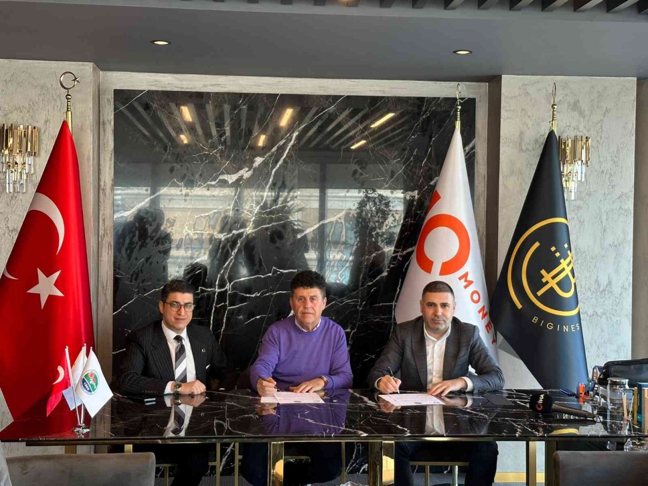 10 okula masa tenisi desteği