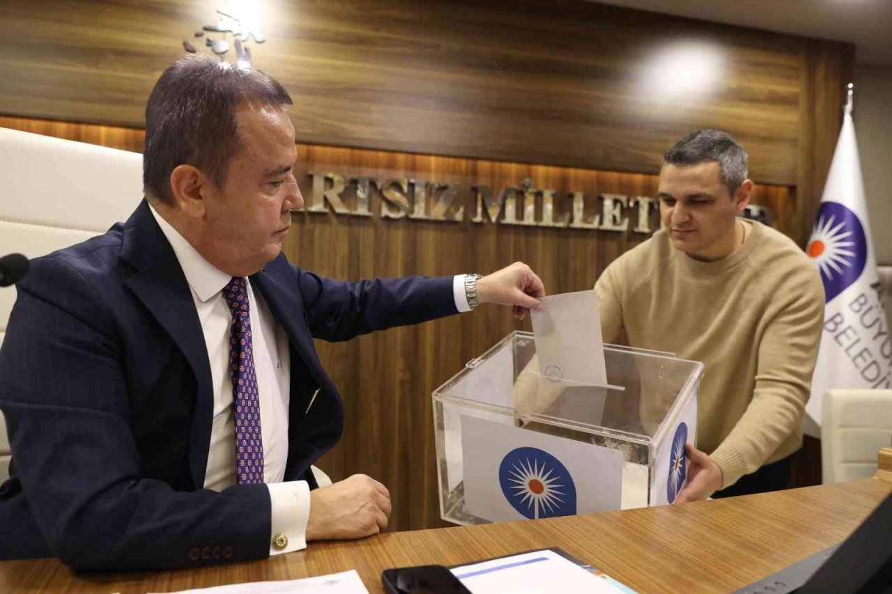 Başkan Böcek, “45 ayda 80 projemizin açılışını gerçekleştirdik”