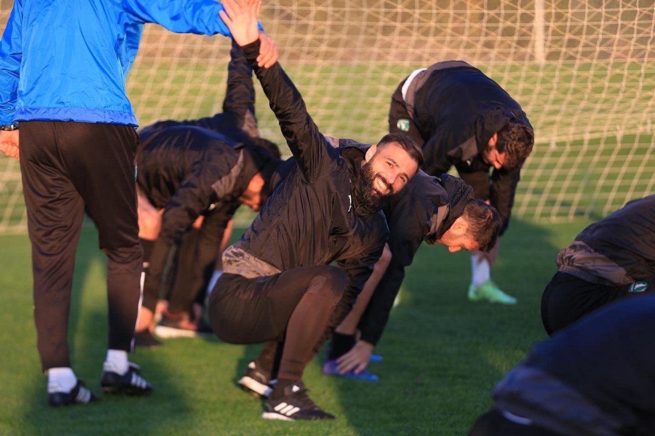 Efeler, ikinci yarıya iddialı başlayacak