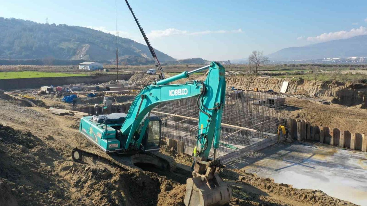 ASKİ, Buharkent’teki çalışmalarını tüm hızıyla sürdürüyor