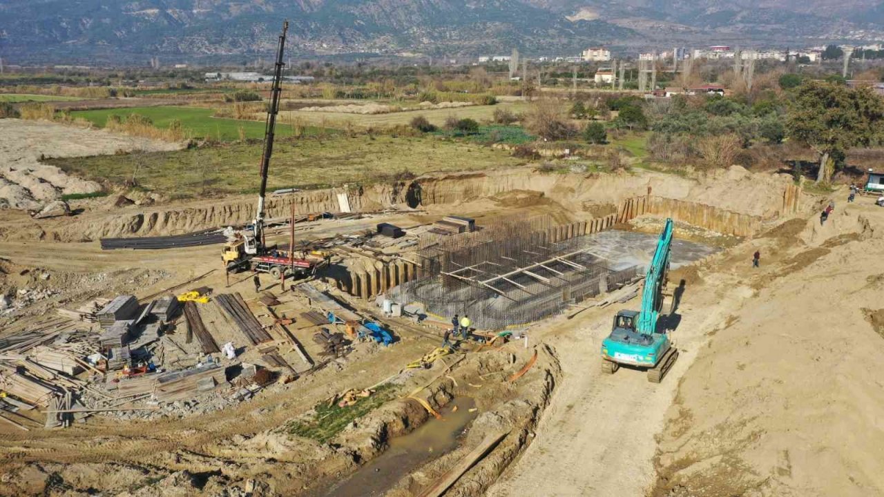 ASKİ, Buharkent’teki çalışmalarını tüm hızıyla sürdürüyor