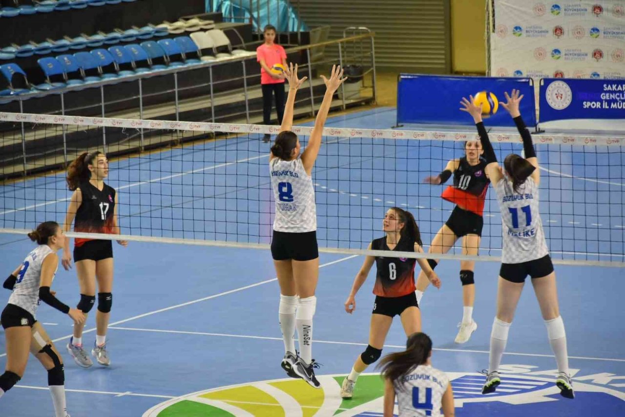 “Bizim Kızlar” 10. haftada Sakarya deplasmanından 3-0’lık galibiyetle döndü
