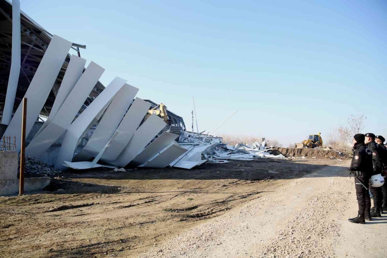 Nilüfer’de kaçak yapılarla kararlı mücadele