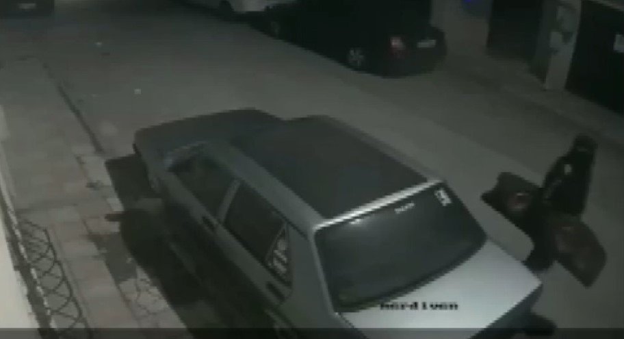 Oto faresi güvenlik kameralarına yakalandı