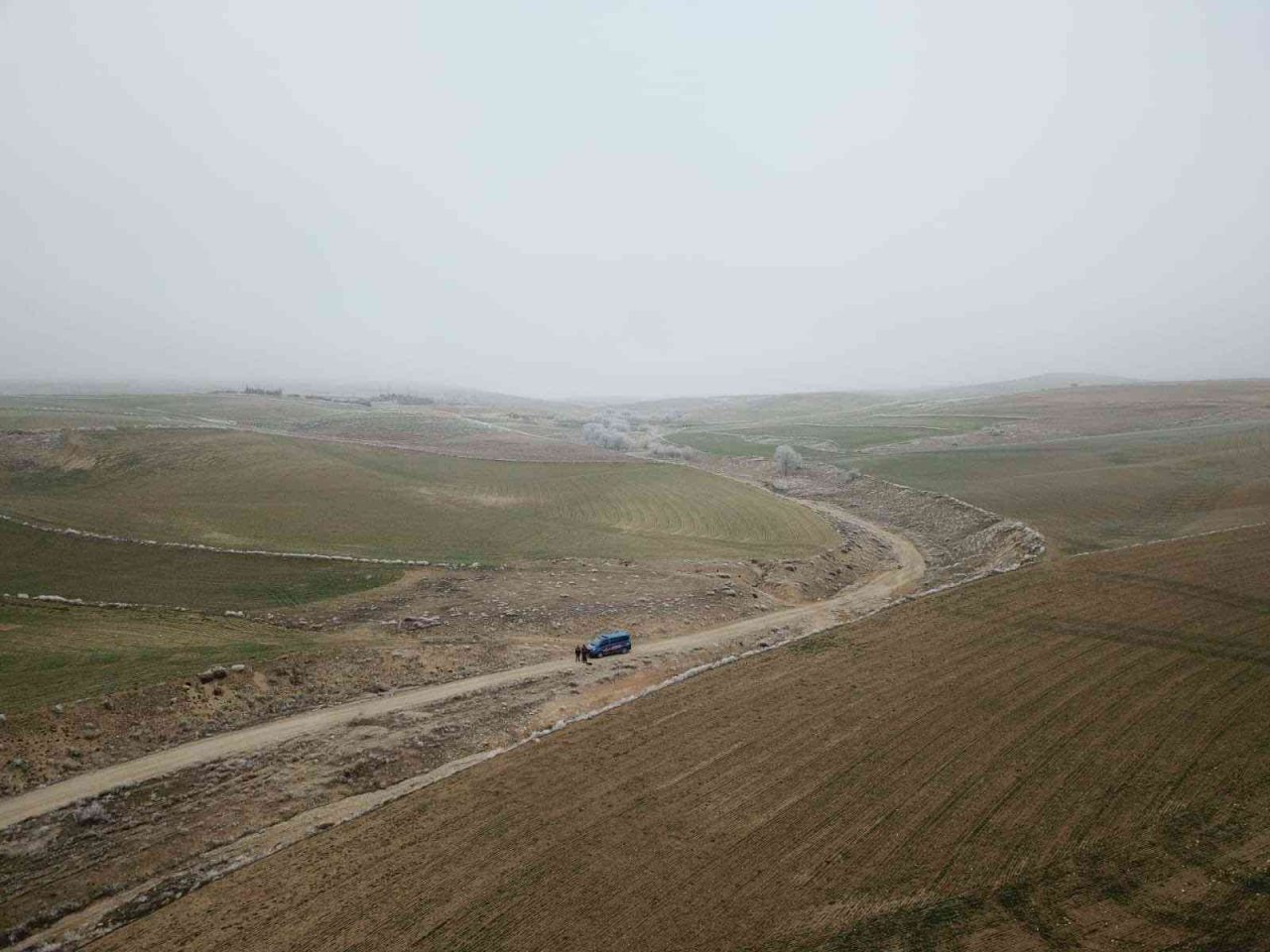 Yoğun sis nedeniyle kaybolan avcı jandarma ekiplerince bulundu