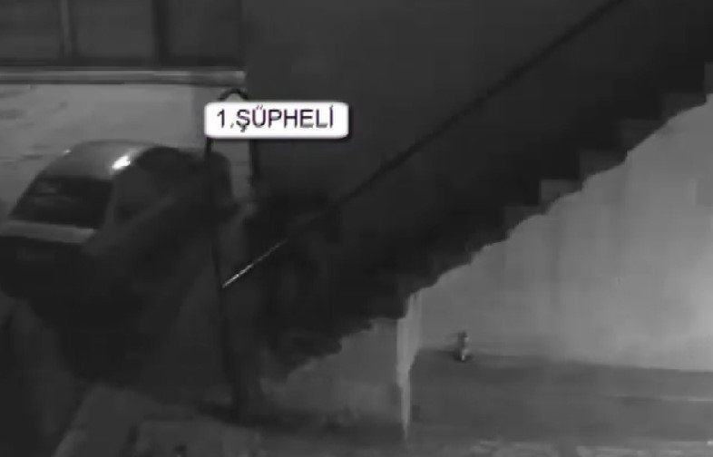 Camiden kablo çalan 2 şüpheli tutuklandı