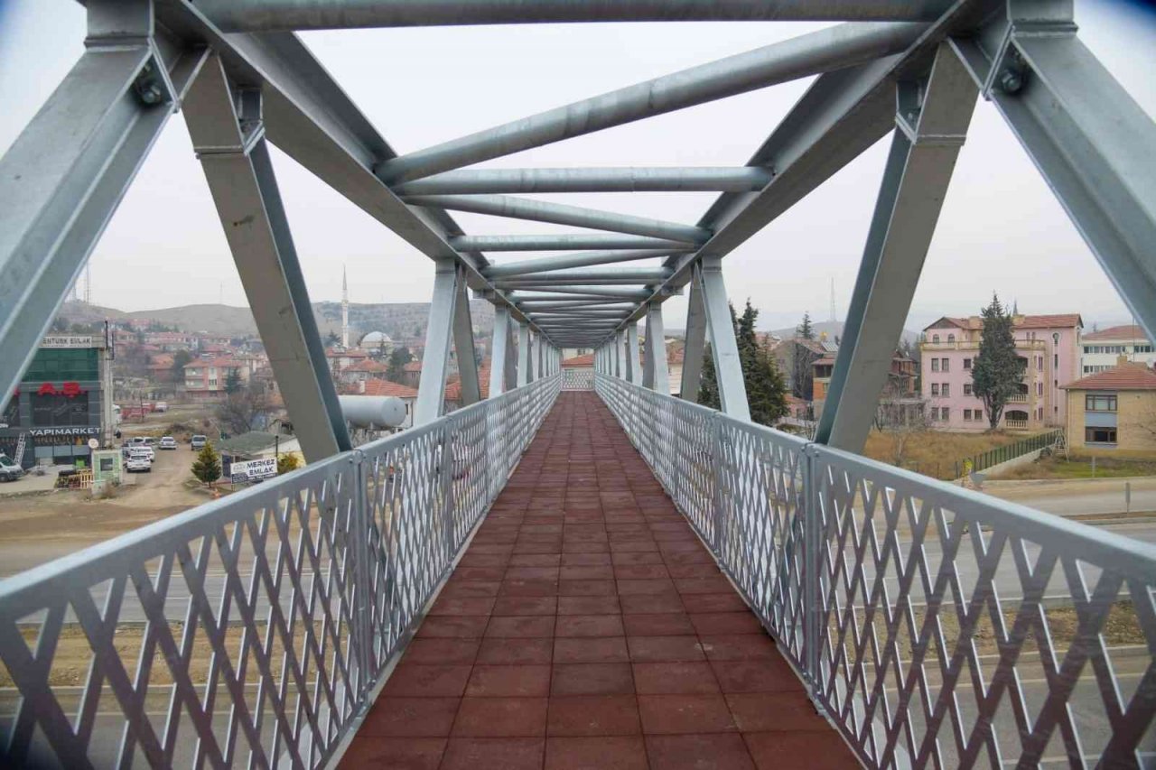 Kahramankazan Belediyesinden bir üst geçit daha