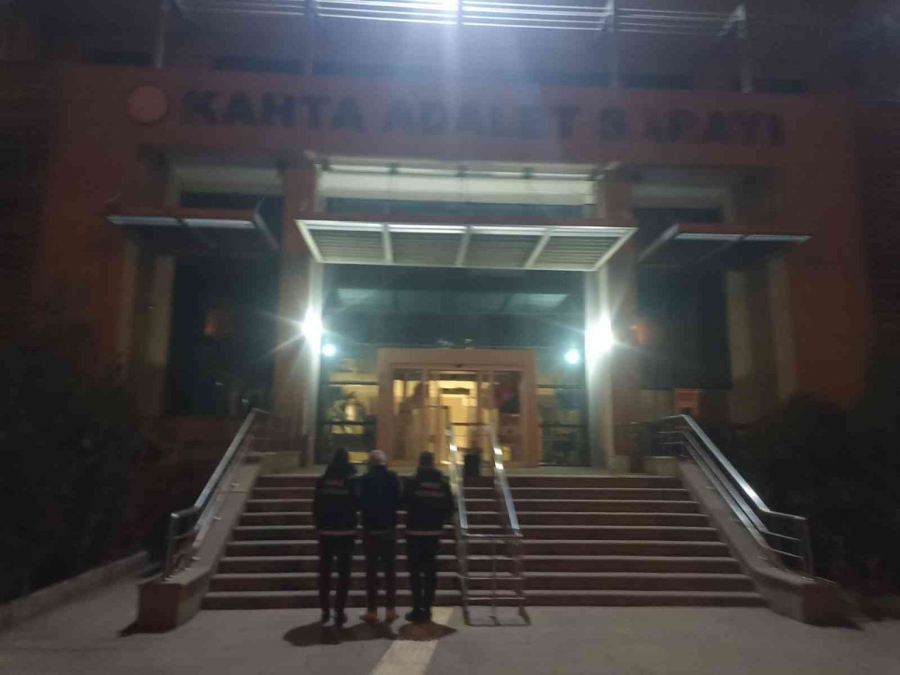 Kahta’daki uyuşturucu operasyonunda 4 kişi yakalandı