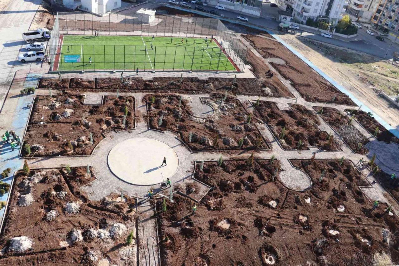Karaköprü’ye yeni yeşil alanlar kazandırılıyor