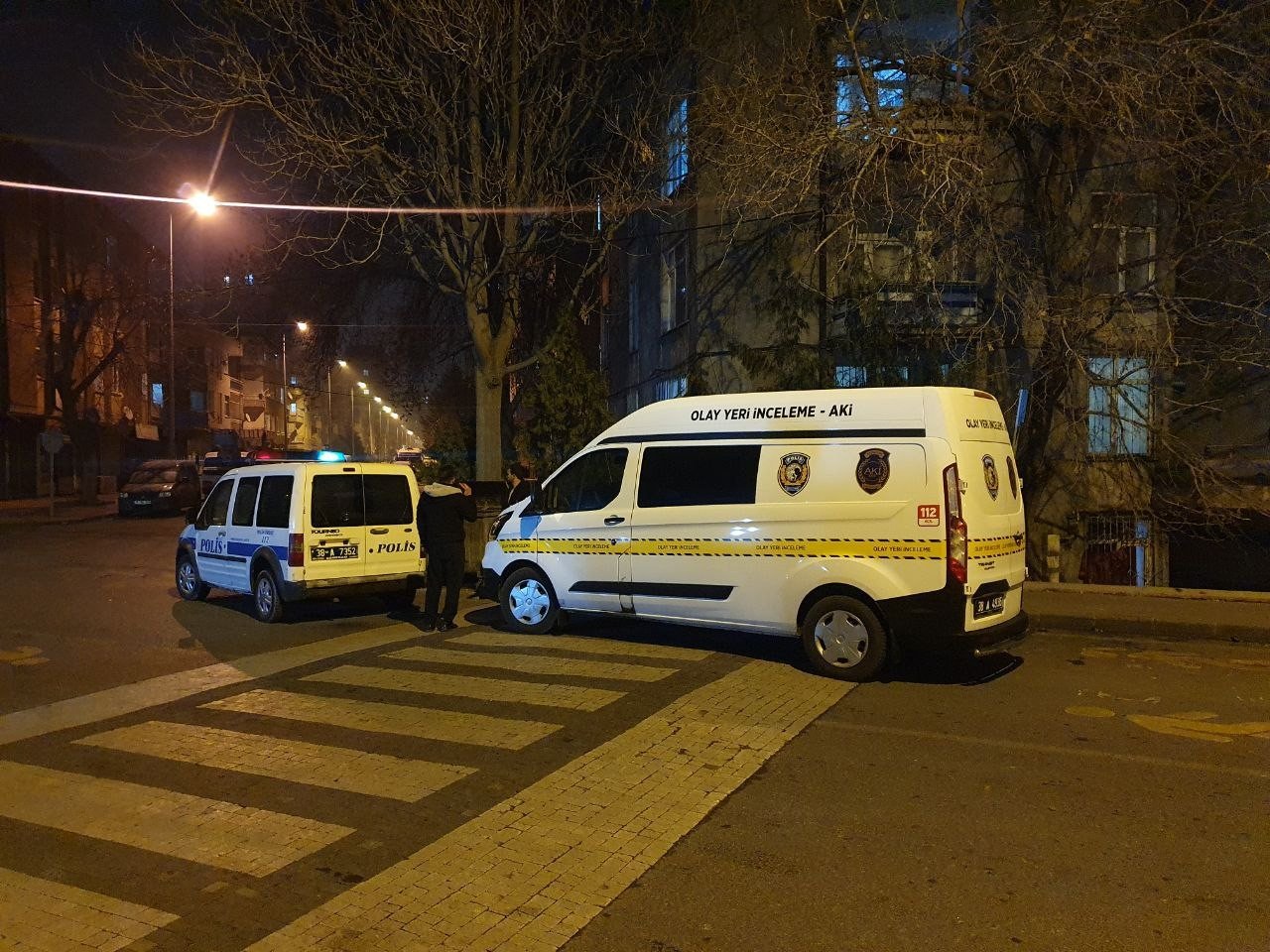 Maganda kurşunu 2 eve isabet etti