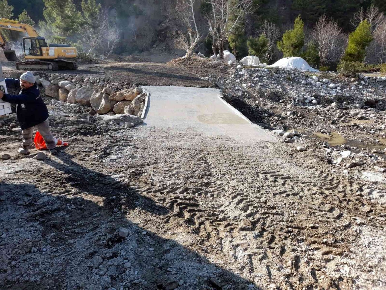 Kırkkavak’ta tarım alanlarına ulaşım kolaylaştı