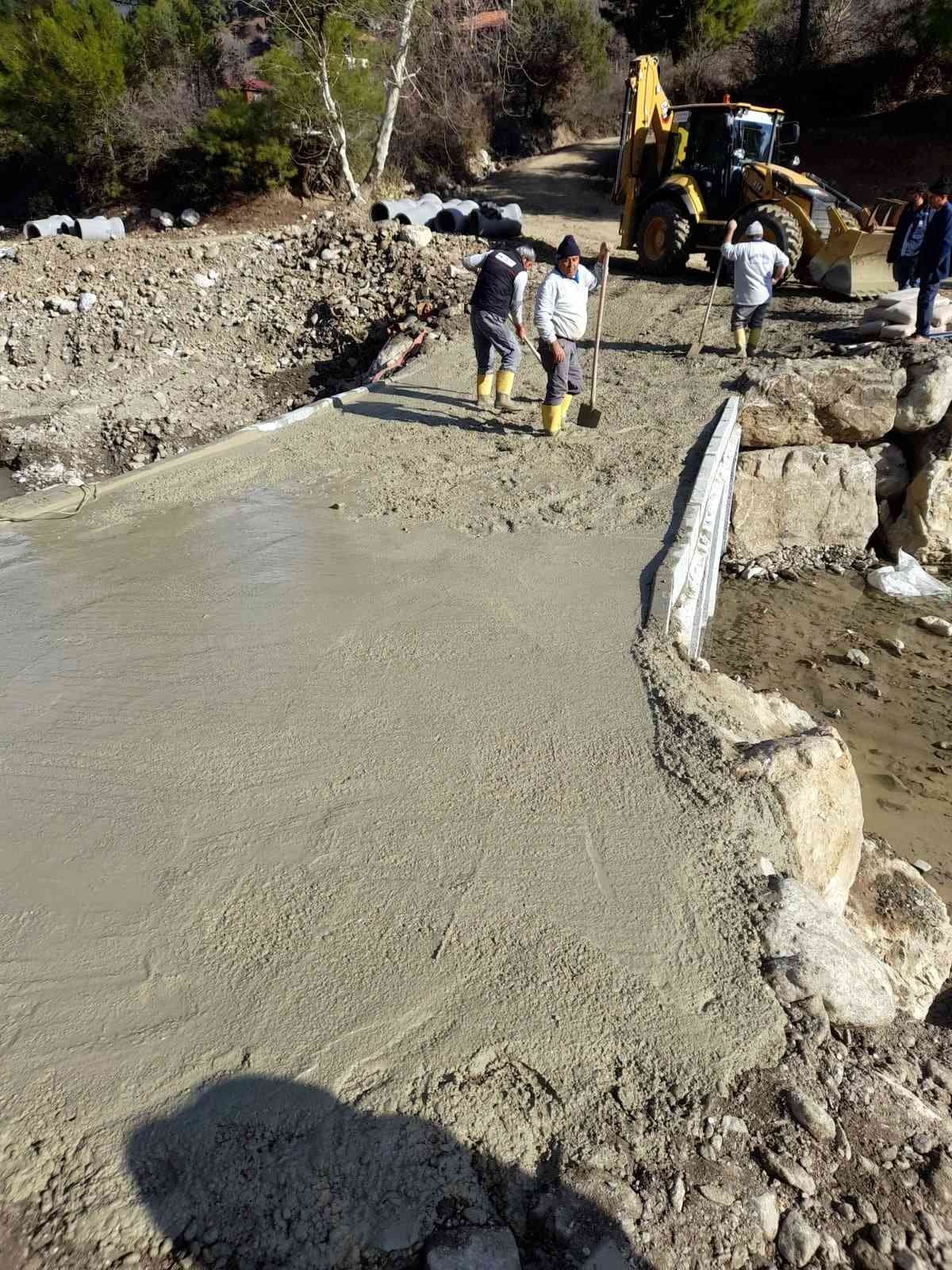 Kırkkavak’ta tarım alanlarına ulaşım kolaylaştı