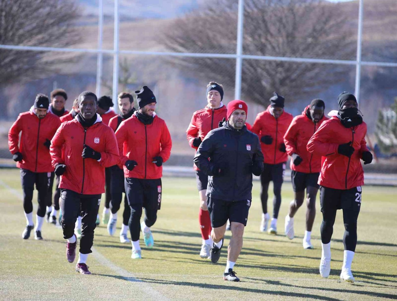 Sivasspor’da neşeli idman