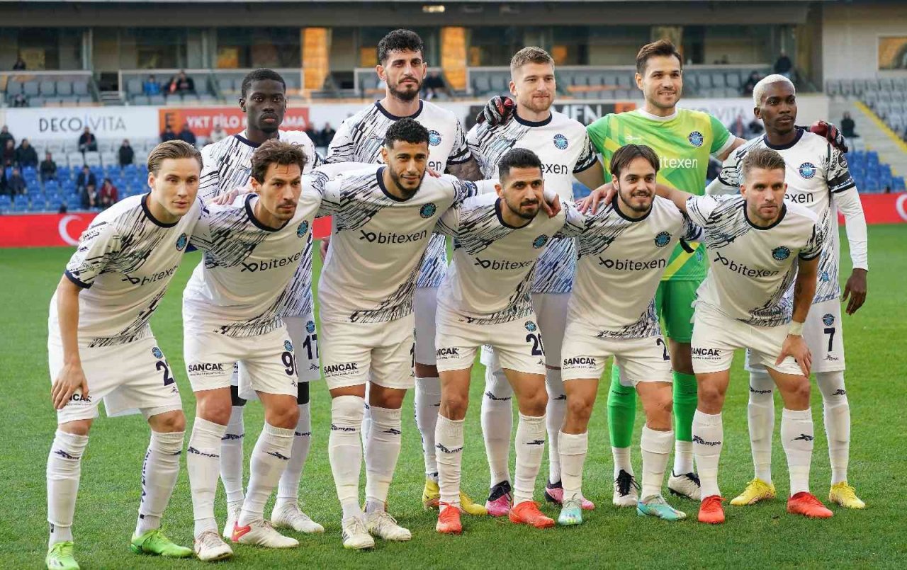 Spor Toto Süper Lig: Başakşehir: 0 - Adana Demirspor: 0 (Maç devam ediyor)