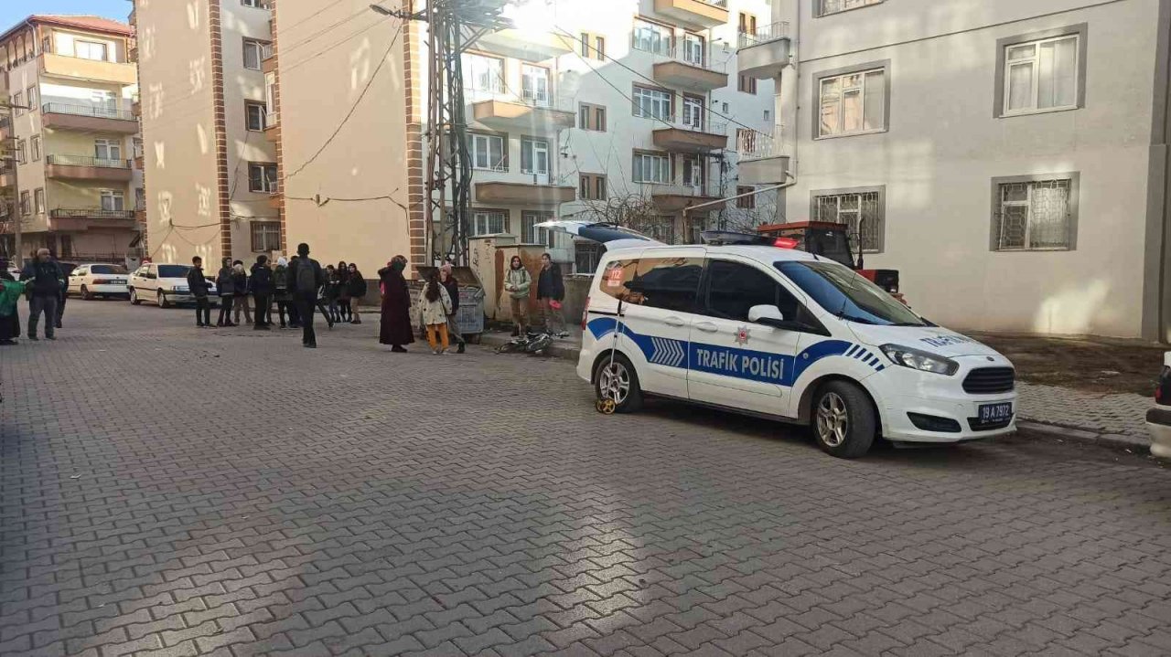 Otomobil bisiklete çarptı: 1 yaralı