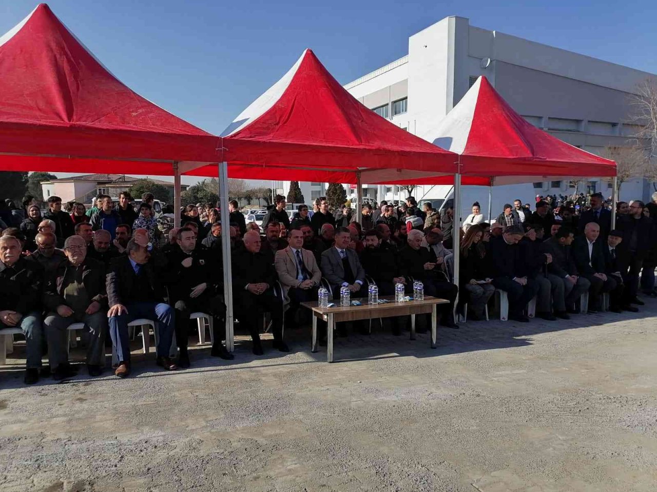 Soma’ya 7 bin kapasiteli yeni stadın temeli atıldı