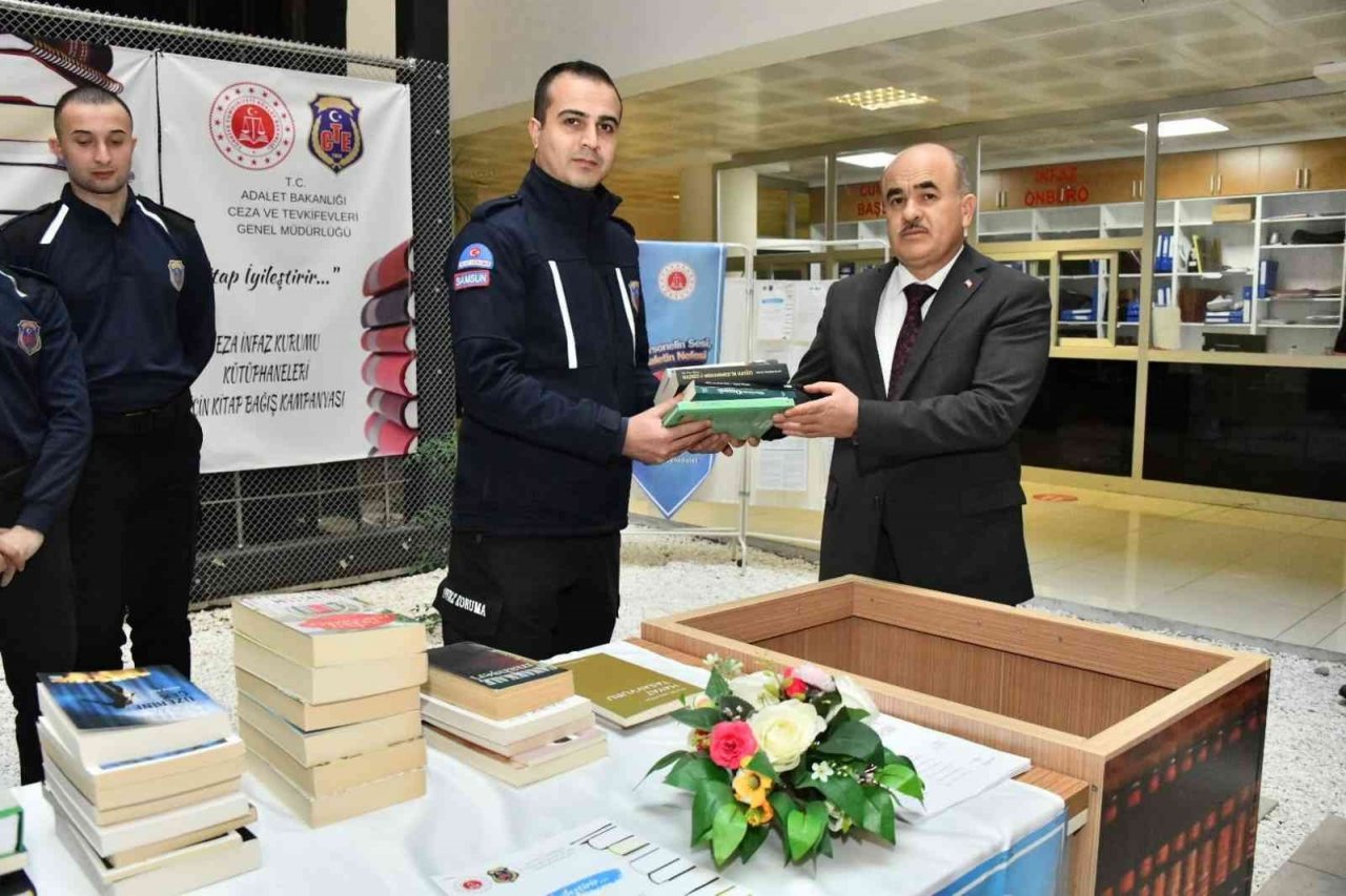 Bağışlanan kitaplar cezaevlerine kütüphane olacak