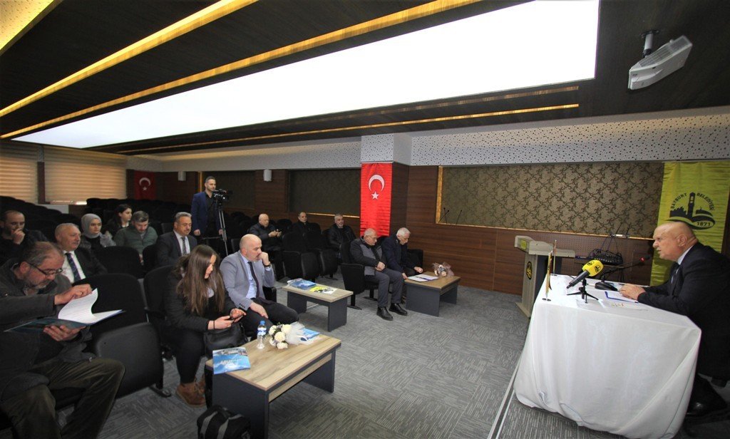 Başkan Pekmezci gazetecileri ağırladı