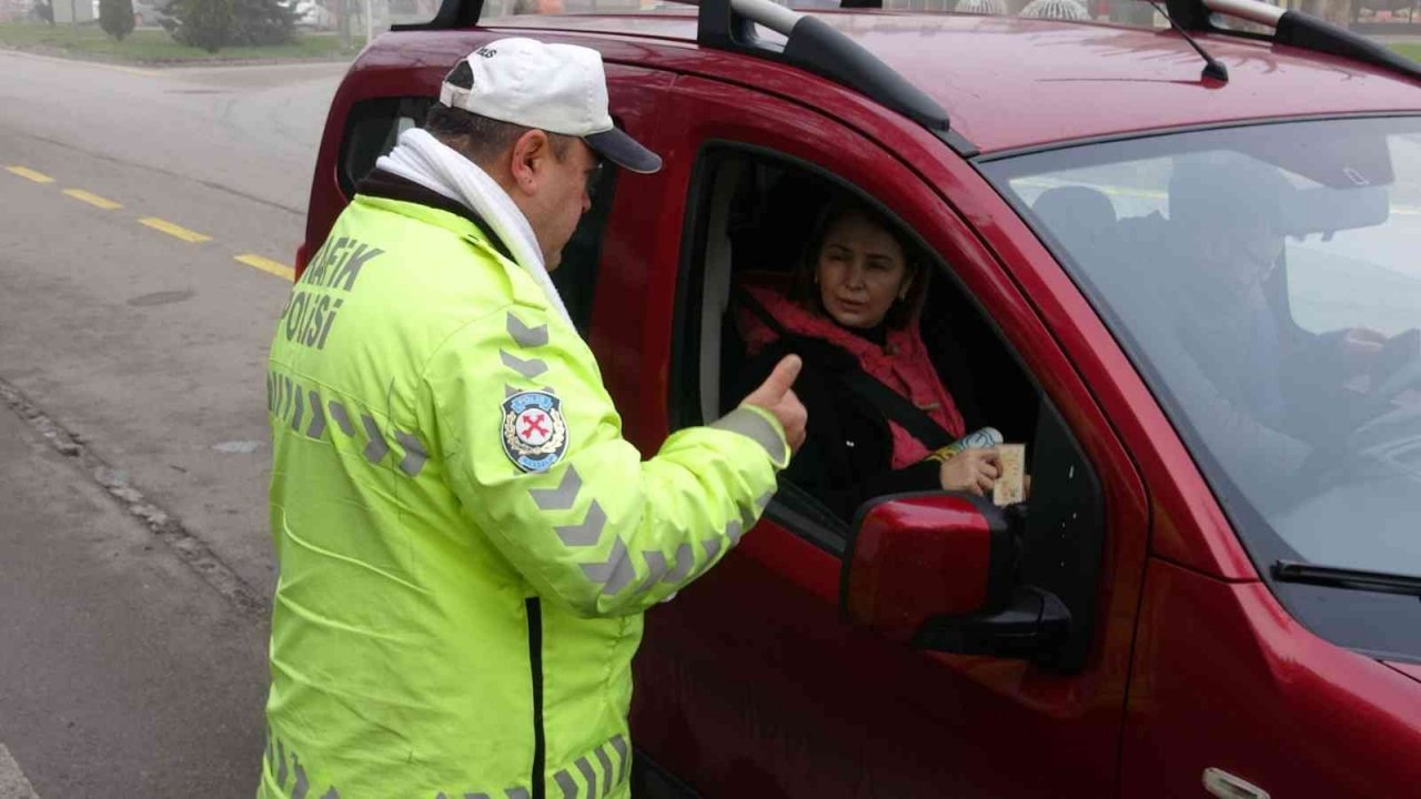 Bolu’da 2022 yılında binlerce sürücüye milyonlarca lira ceza kesildi