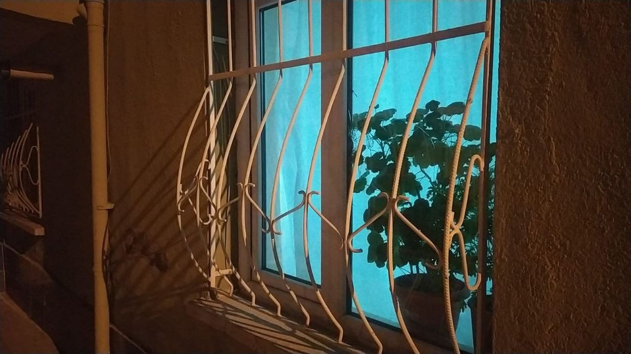 Çorum’da bir ev kurşunlandı