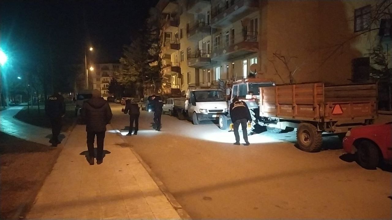 Çorum’da bir ev kurşunlandı