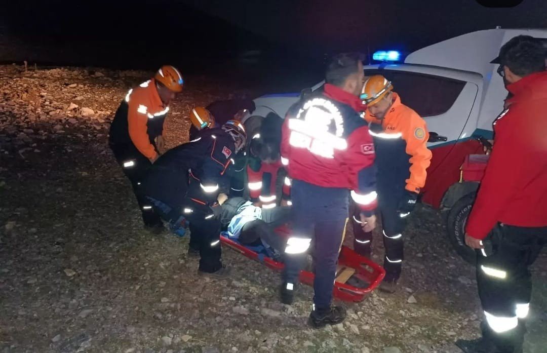 Eski başkanın akrabası Babadağ eteklerindeki uçurumda yaralı olarak bulundu