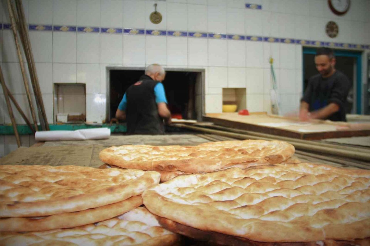 Elazığ’da 200 gram ekmek 5 lira oldu