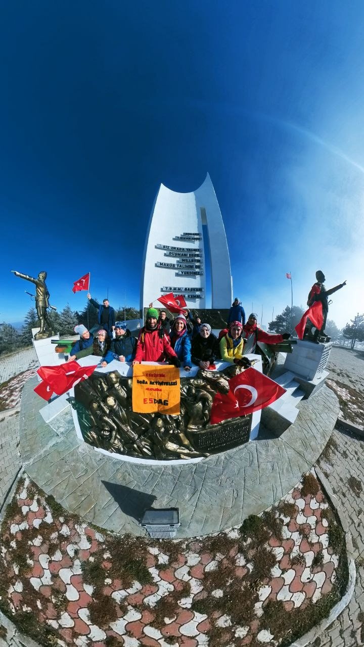 Doğa tutkunları Metristepe’de 1. İnönü Zaferi’ni andı