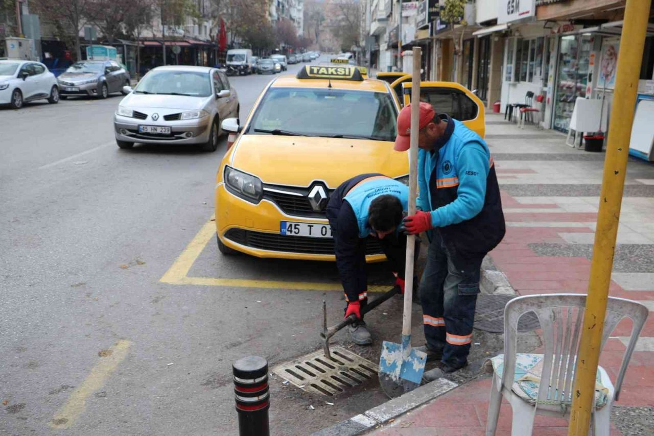 MASKİ, sağanak yağış uyarısına karşı teyakkuza geçti