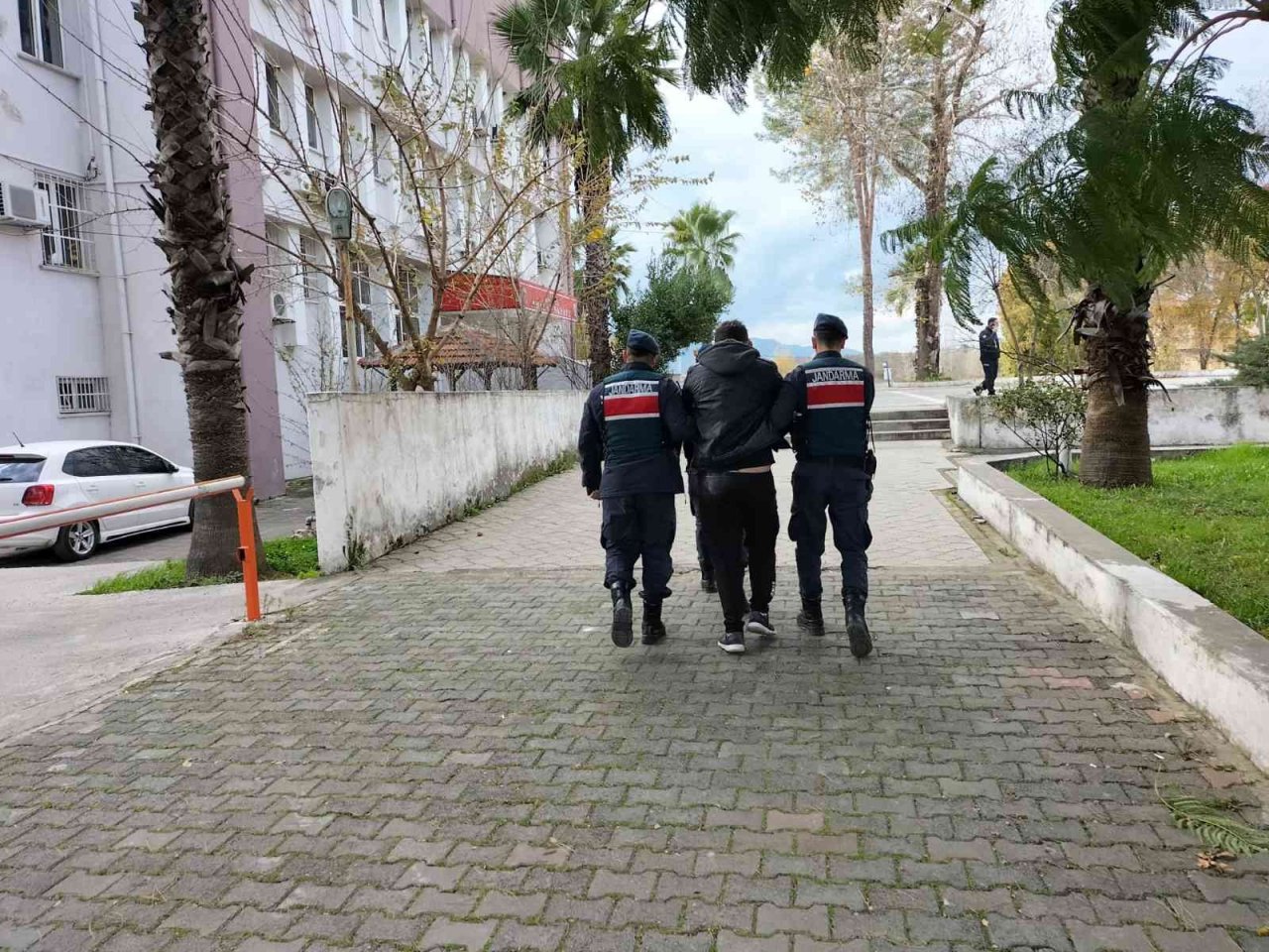 Köyceğiz’de 56 yıl hapis cezası bulunan şahıs JASAT ekiplerinden kaçamadı