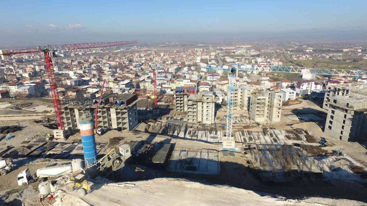 70 gün önce başlamıştı, TOKİ daireleri hızla yükseliyor