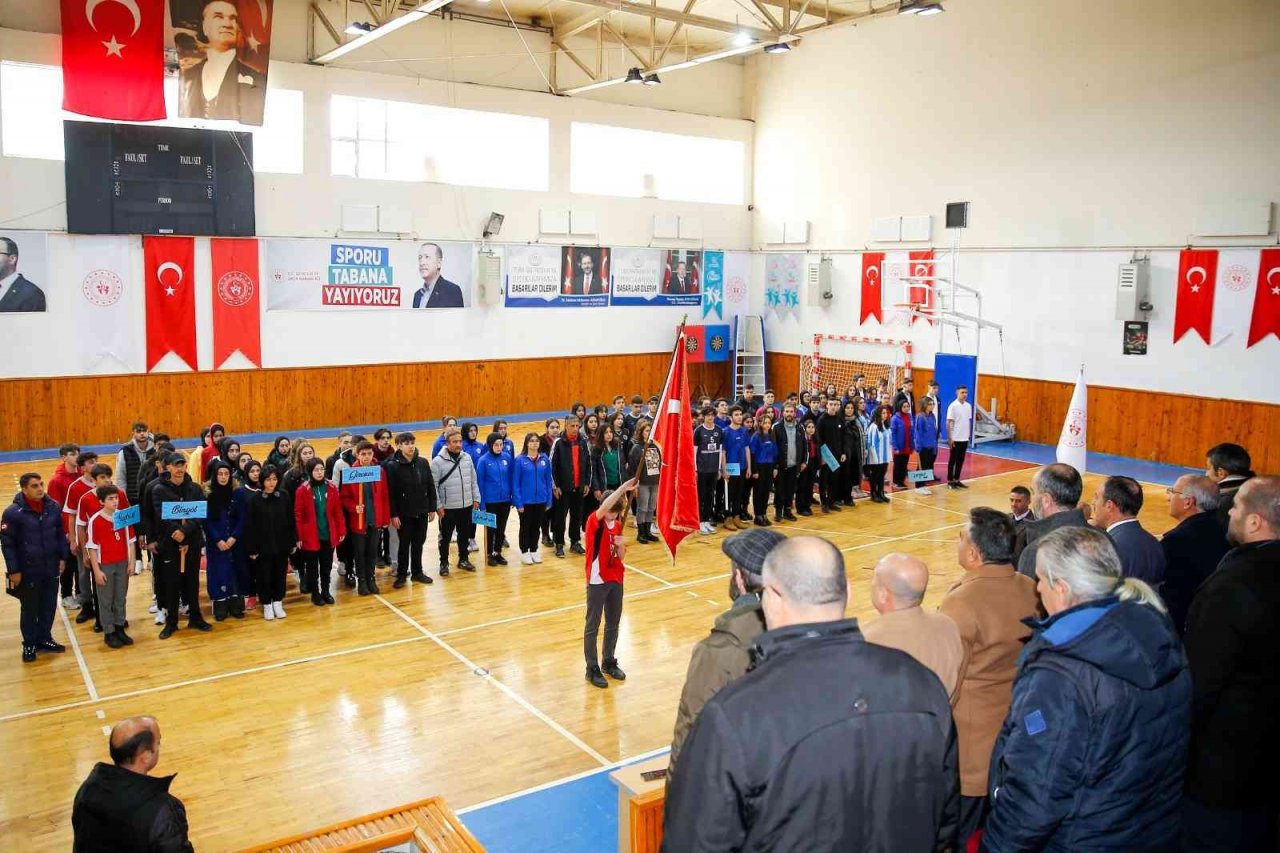 Okul Sporları Bayburt Bölge Şampiyonası başladı