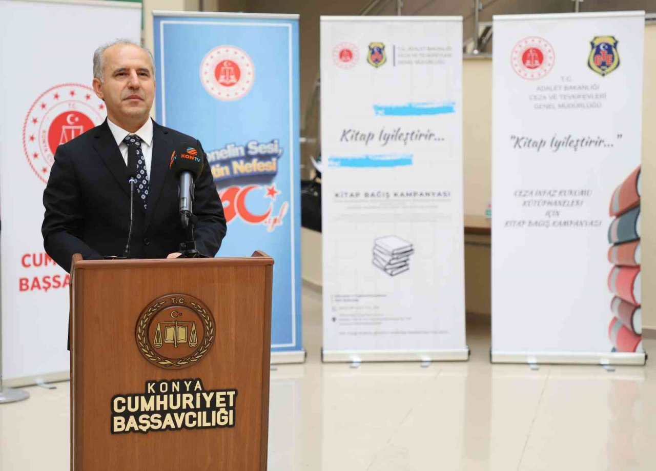 Konya Adliyesinde kitap bağış kampanyası başlatıldı