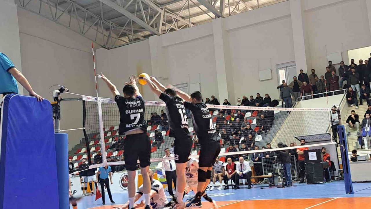 Efeler Ligi 14. hafta: Türşad: 3 - Hatay Büyükşehir Belediye: 1