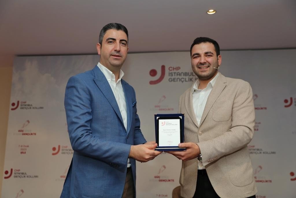 Başkan Yüksel: "Gençlere inanan ve güvenen bir genel başkanımız var"