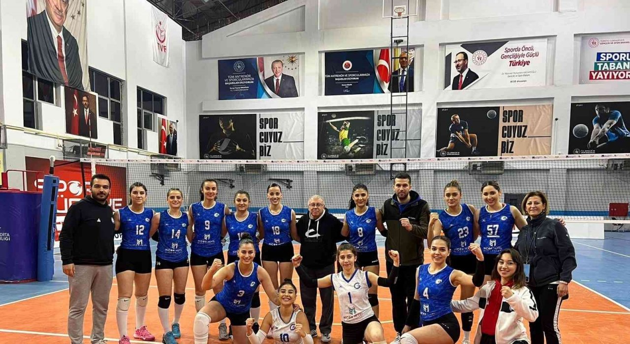 Voleybolda Malatya temsilcisi yenilmezlik serisini sürdürüyor