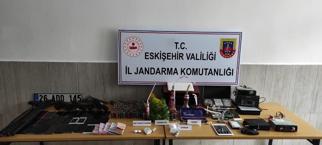 Uyuşturucu satıcısı için jandarma ve polisten ortak operasyon