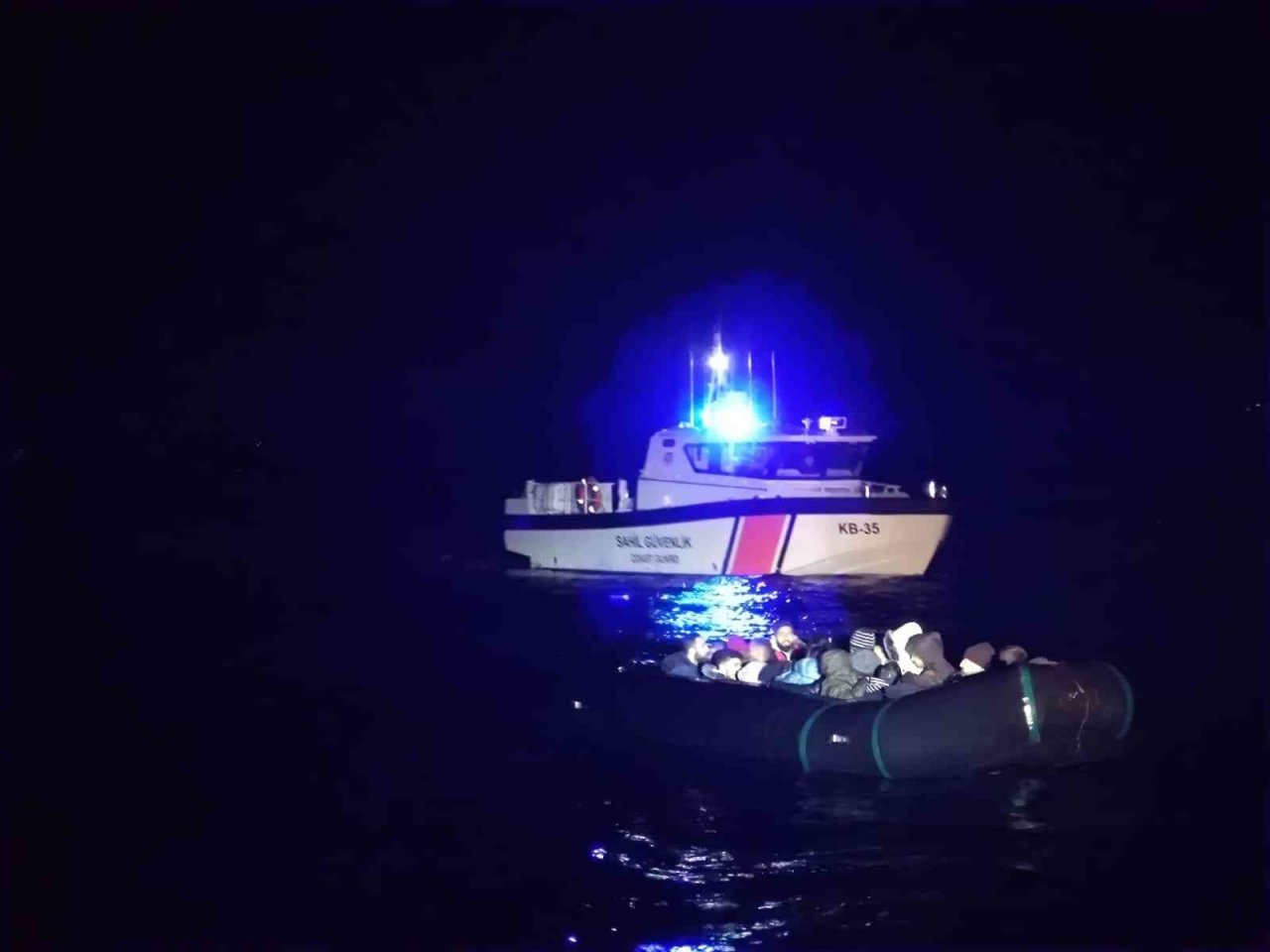 Bodrum’da 65 düzensiz göçmen kurtarıldı